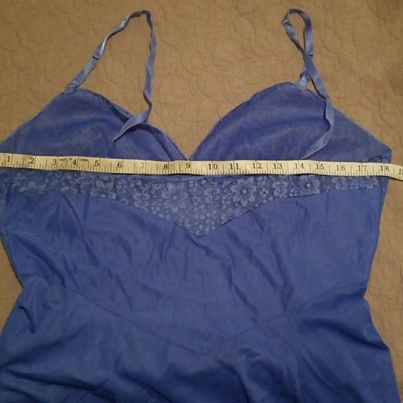Vintage blue slip with lace - Picture 7 of 8